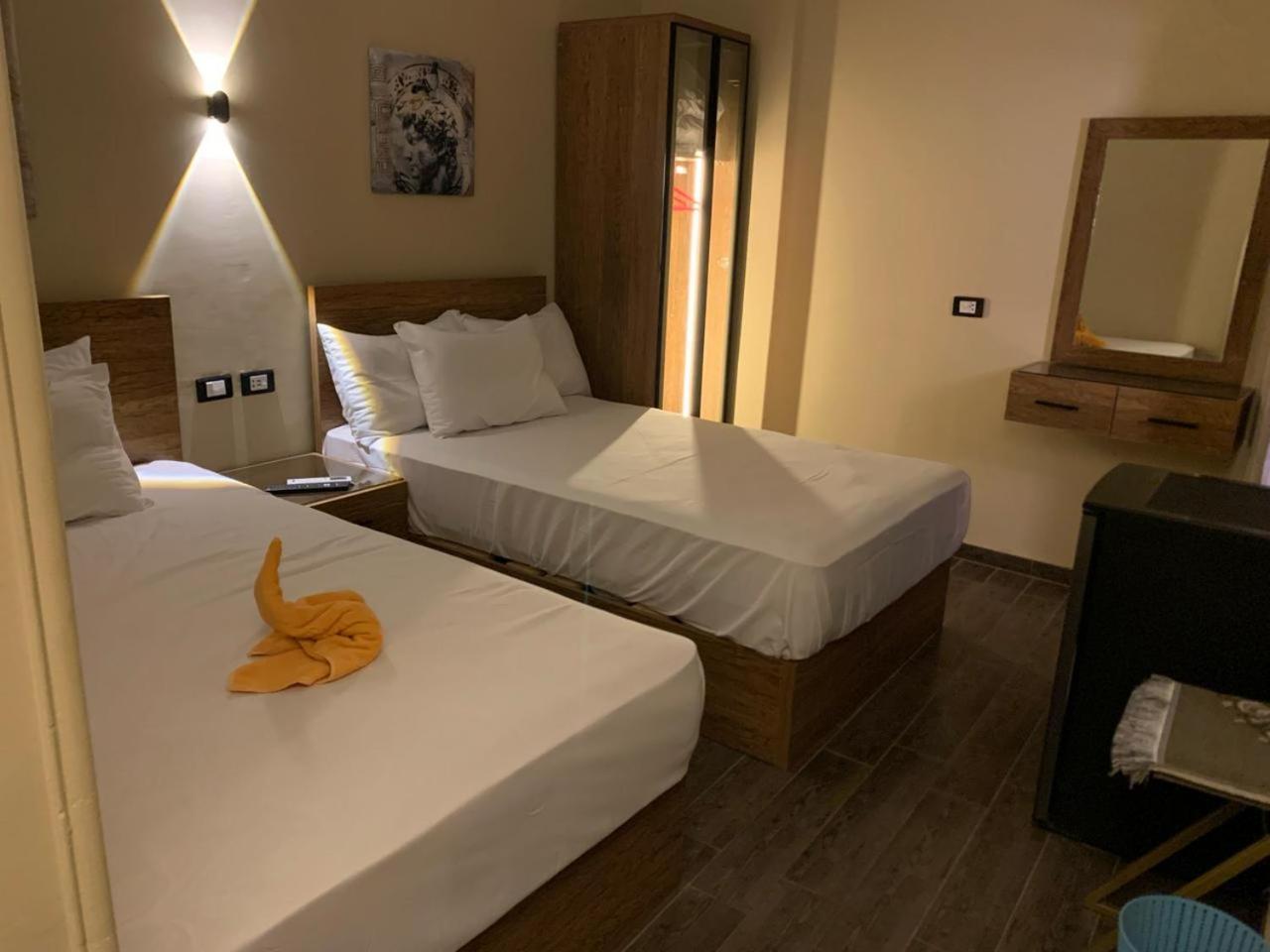 Heaven Hostel Kairo Bagian luar foto